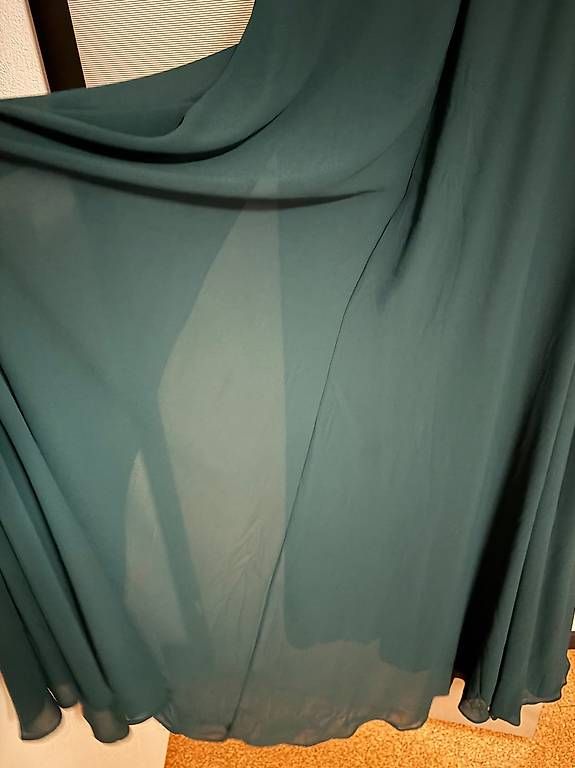 Robes: Abito – D'occasion à Giubiasco par sc-77 1
