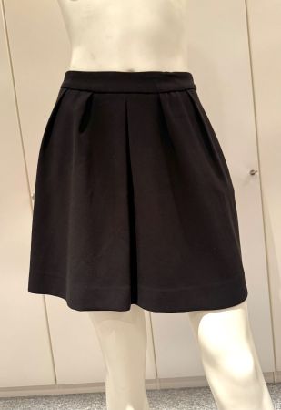 Jupe noire à godets S