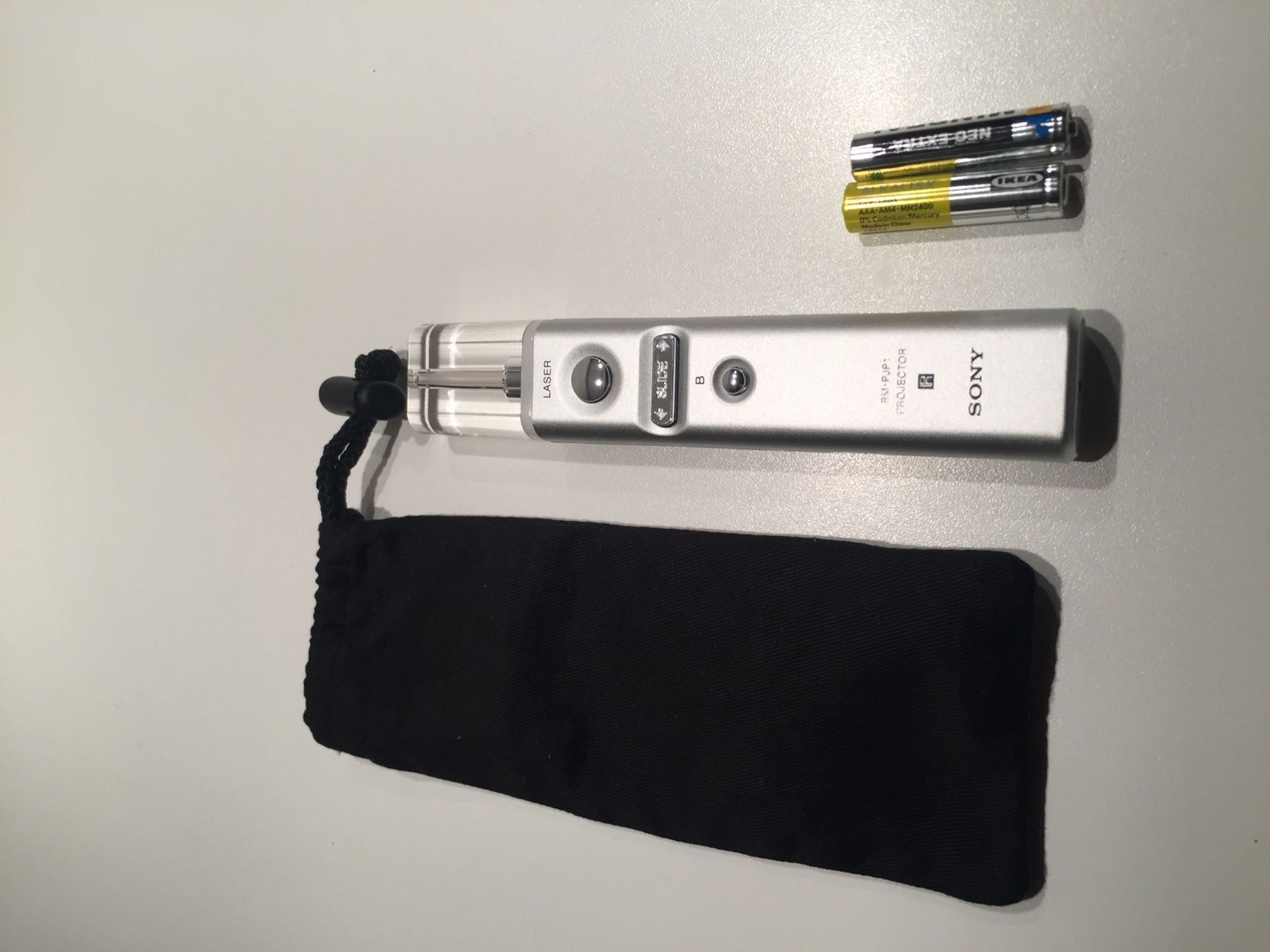 Fernbedienungen: Sony RM-PJP1 Remote inkl. Pointer - neu – Neu (gemäss Beschreibung) aus Mellingen von Browser67