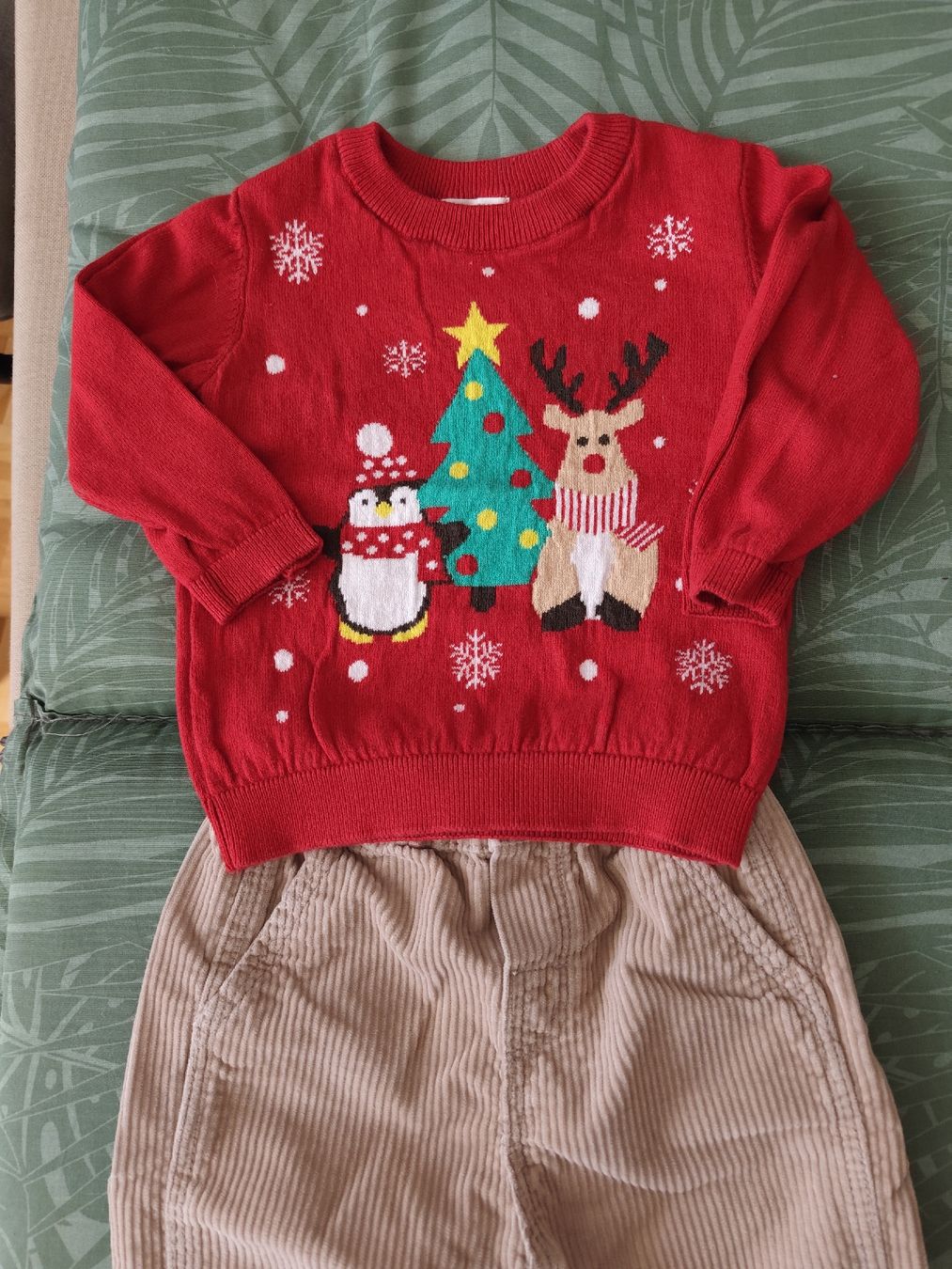 Lotti & Set di vestiti: Weihnachts kleiderpaket 74 80 – Usato da Muttenz venduto da Hermesvonthan 1