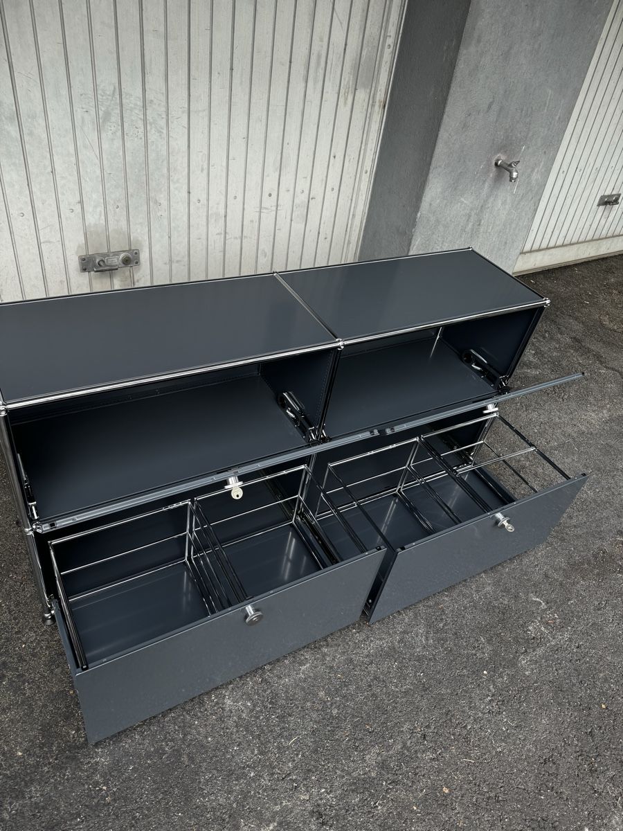 Regale: USM Haller Sideboard Anthrazitgrau mit 2 klappen 2 Auszug – Gebraucht aus zürich von Mito3 7