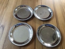 4 Vintage Metall Untersetzer mit Kordelrand (Ø 9.5cm, 120g)
