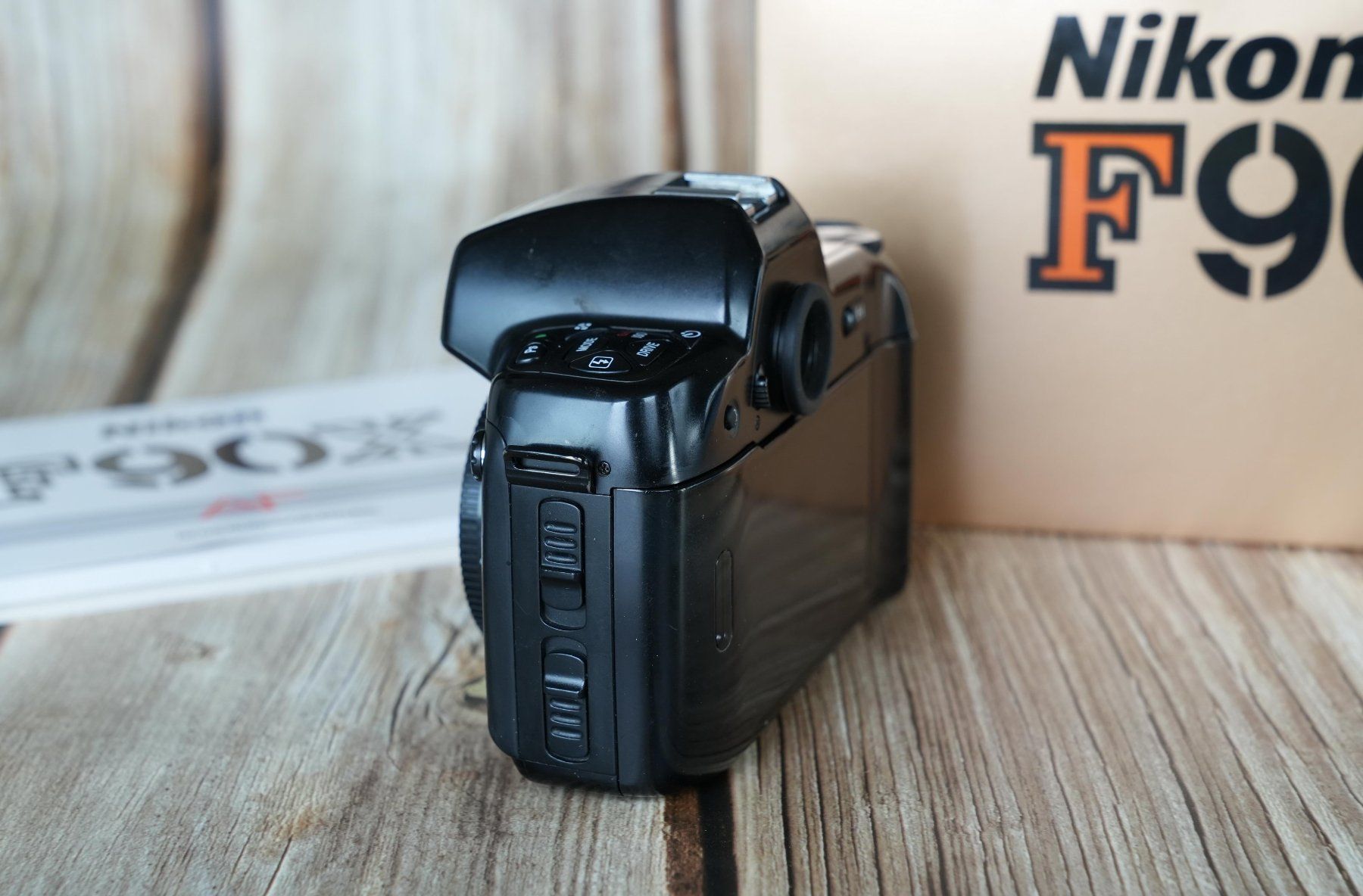Nikon Fotocamera: Nikon F90X – Usato da Chatelaine venduto da sgaron 2