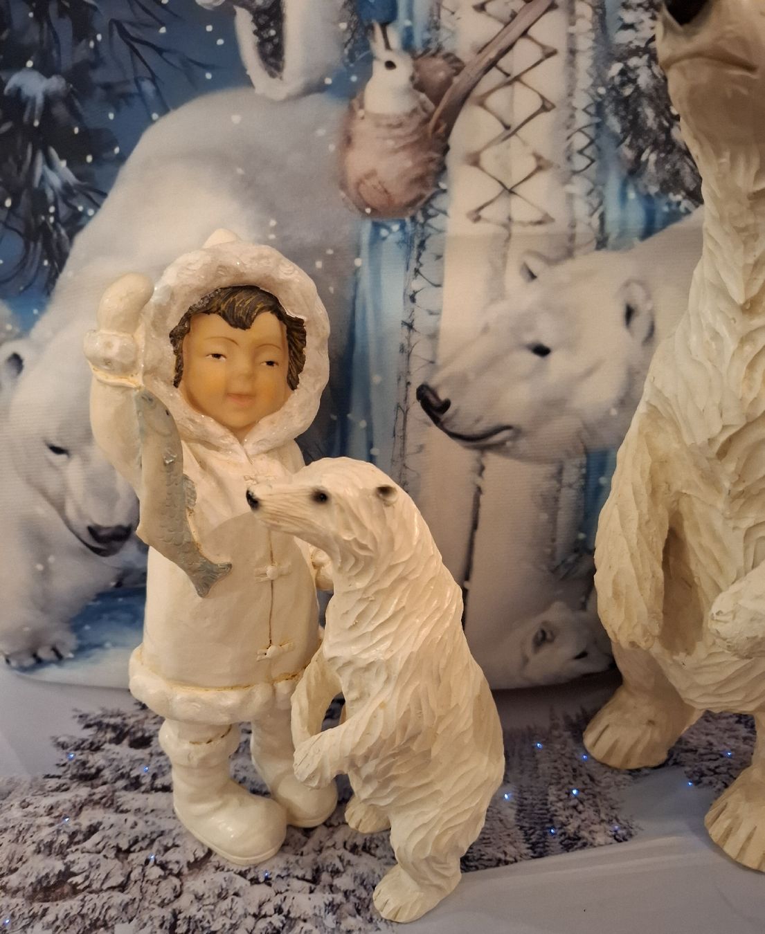 Tutte le decorazioni: ESKIMO MÄDCHEN MIT 2 EISBÄREN UND KISSEN – Nuovo (secondo la descrizione) da Gretzenbach venduto da schibaya 1