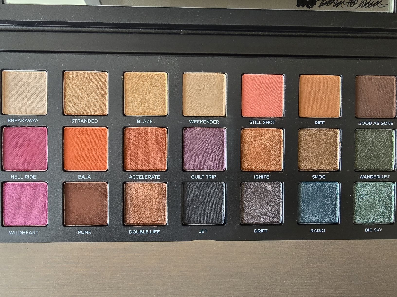 Urban Decay Make-up: Eyeshadow palette "Born to run" Urban Decay – Gebraucht aus Neuchâtel von Rachel_A 2