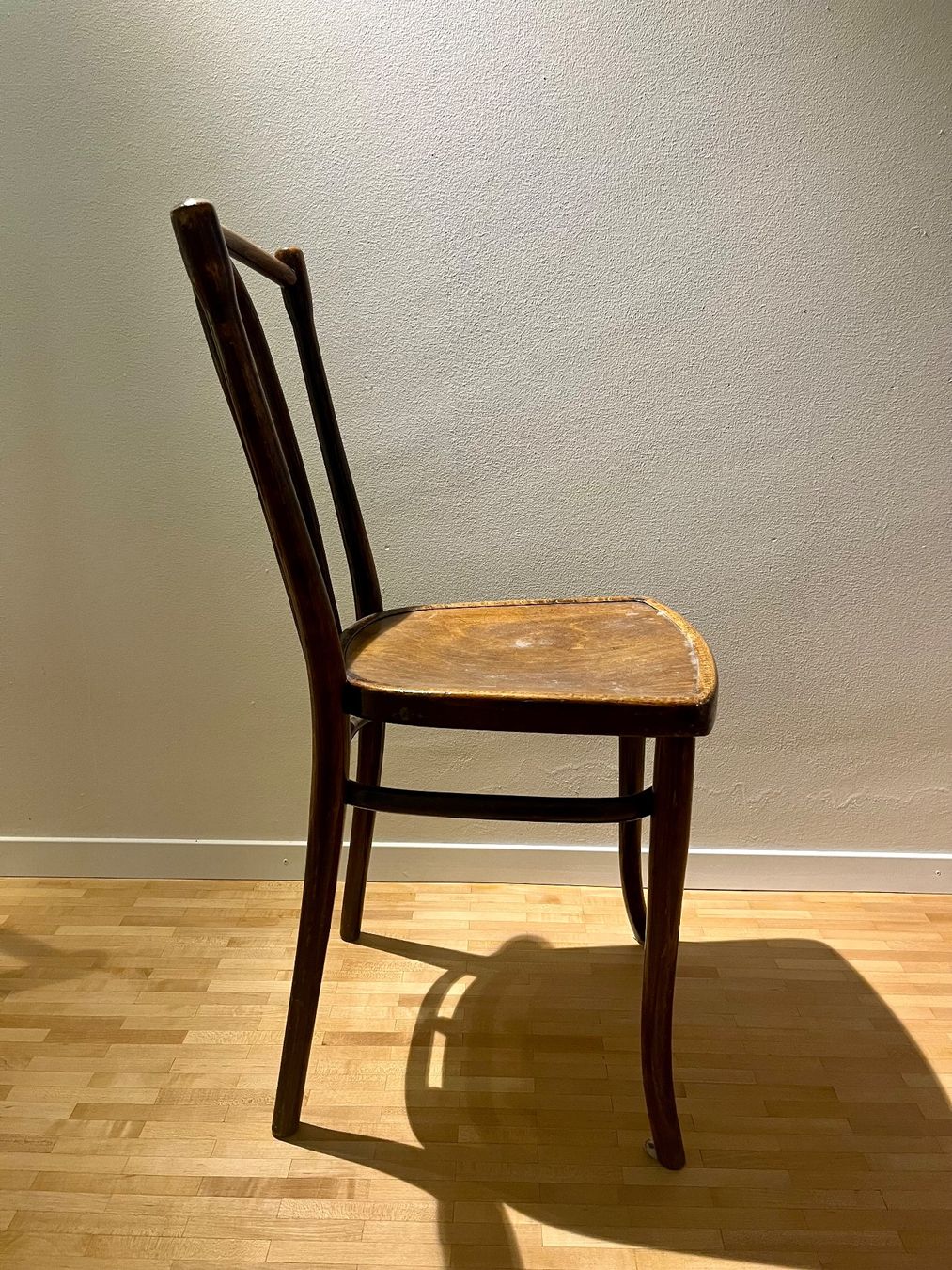 Sedie: Holzstuhl vintage – Usato da Winterthur venduto da Oli4_ 1