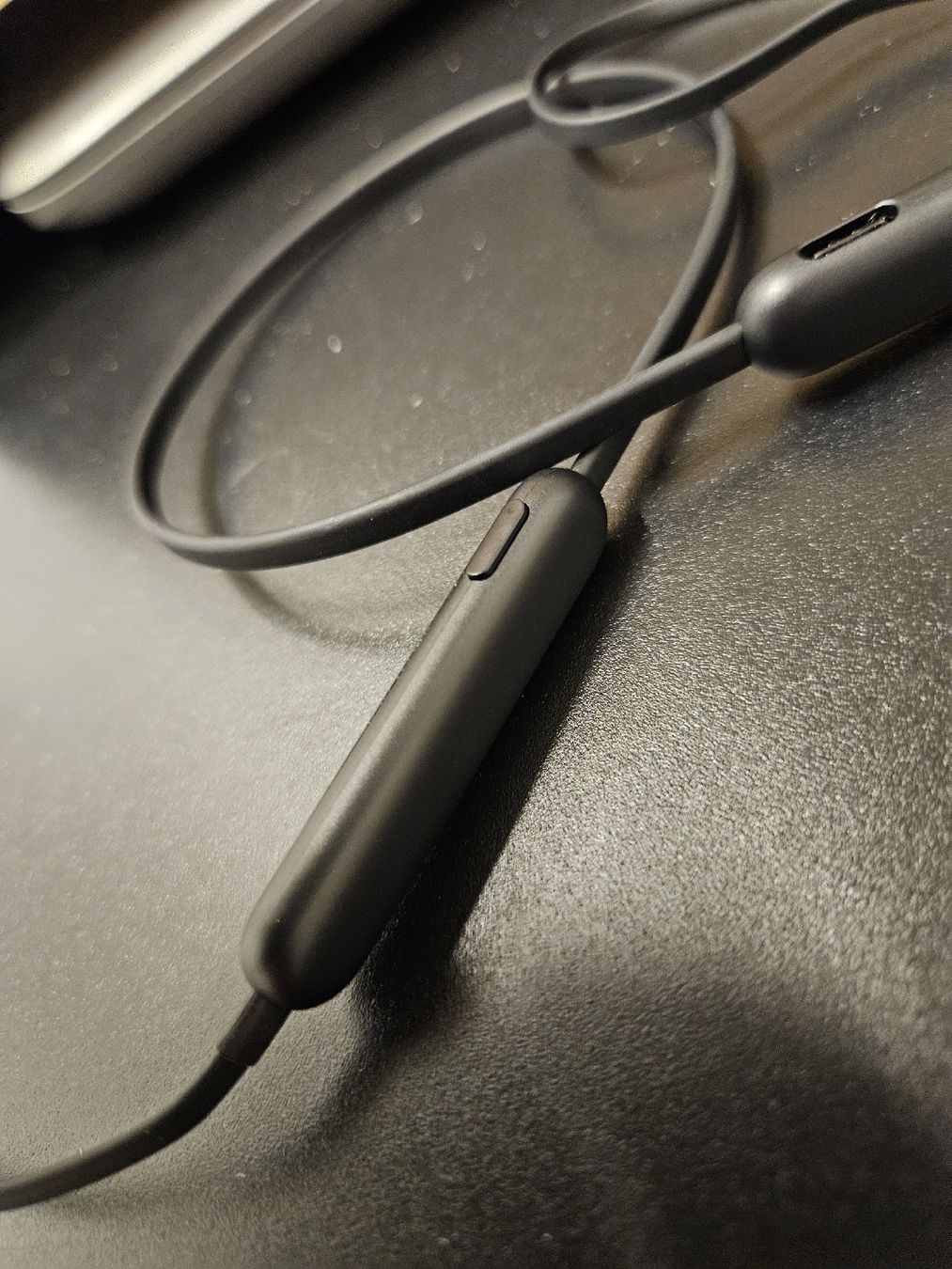 Beats Casques audio: Ecouteurs Beats sans fil – D'occasion à Veyras par Vince_396 3