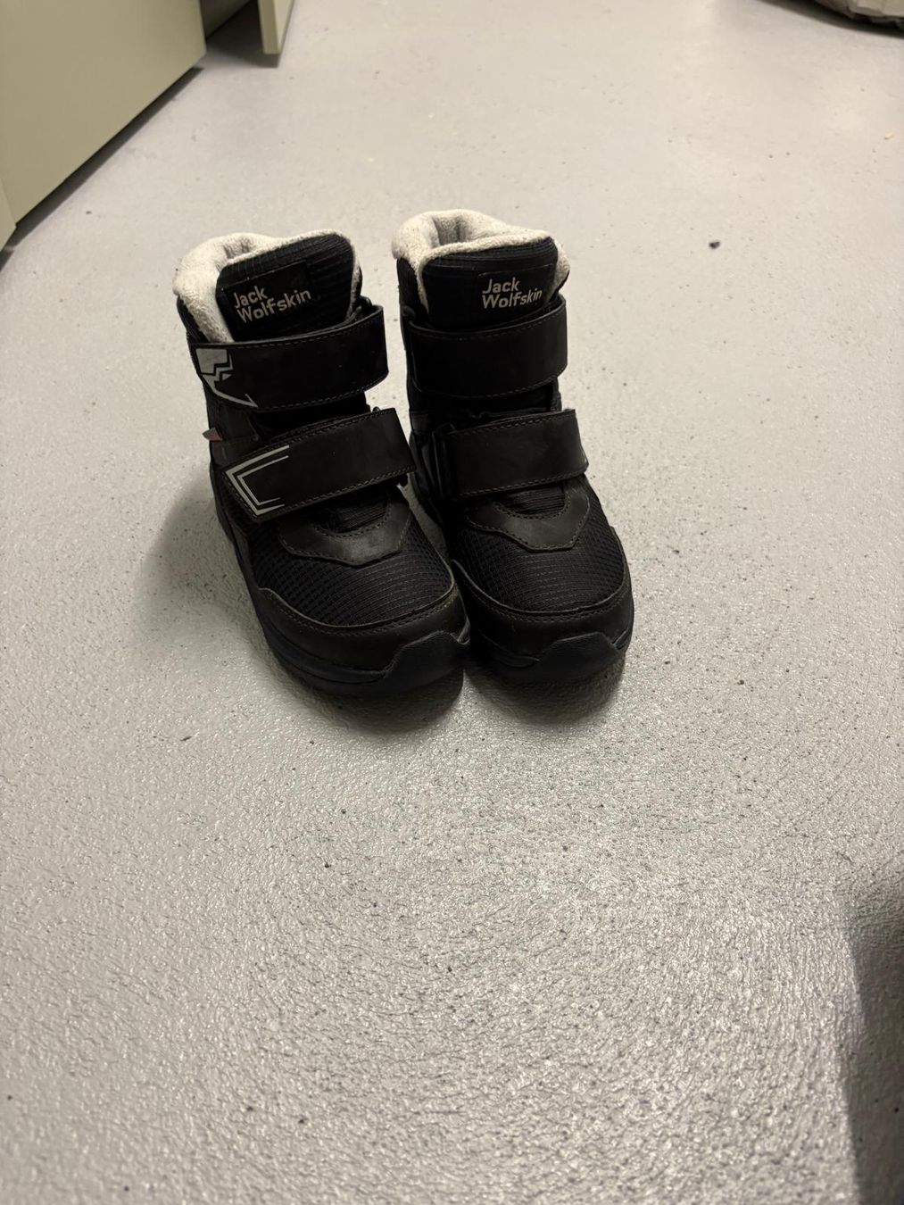 Scarpe per ragazzi: Winterstiefel Jack Wolfskin Grösse 29 – Usato da Stäfa venduto da arm_8tm9 1