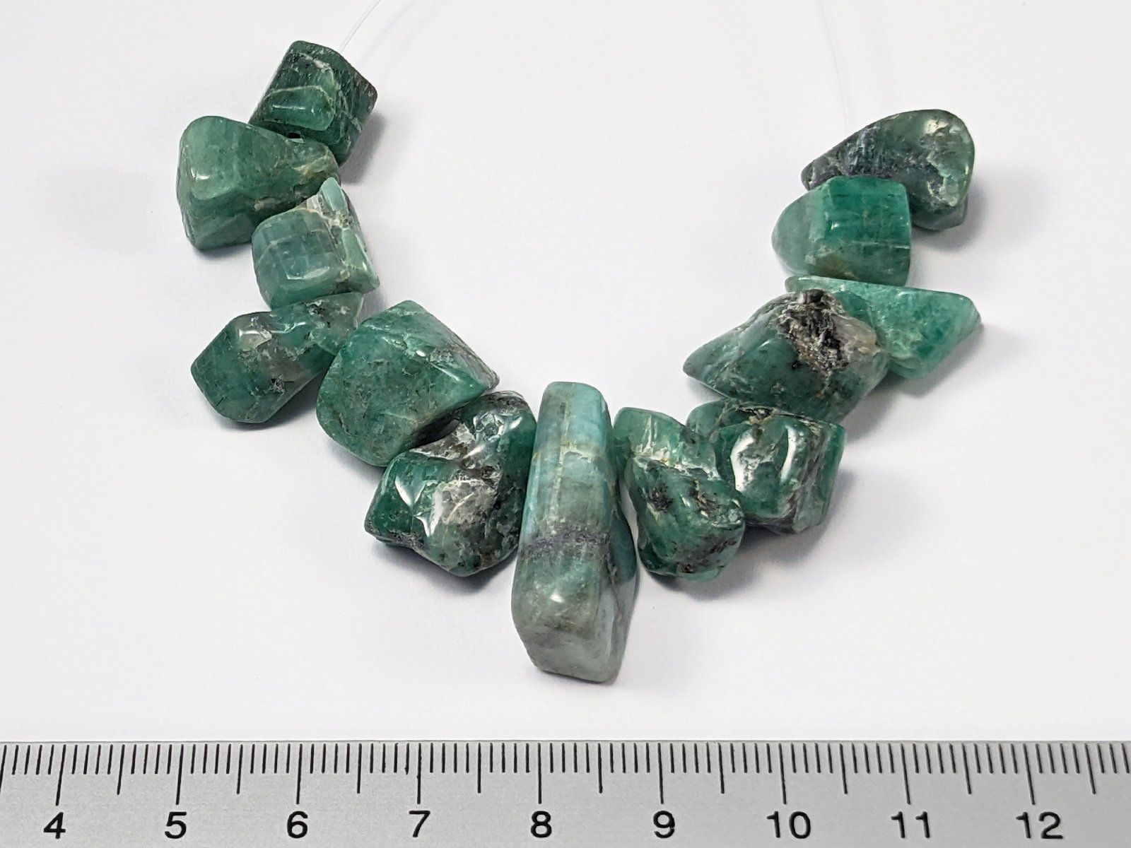 Edelsteine: Smaragd Perlren 10 bis 25mm 13Stk. – Neu und originalverpackt aus Meilen von GypsyCat