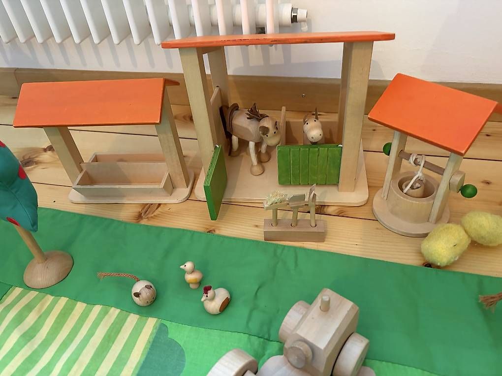 Maisons pour enfant: Bauerhof Holz – D'occasion à Basel par sin_5npn 2