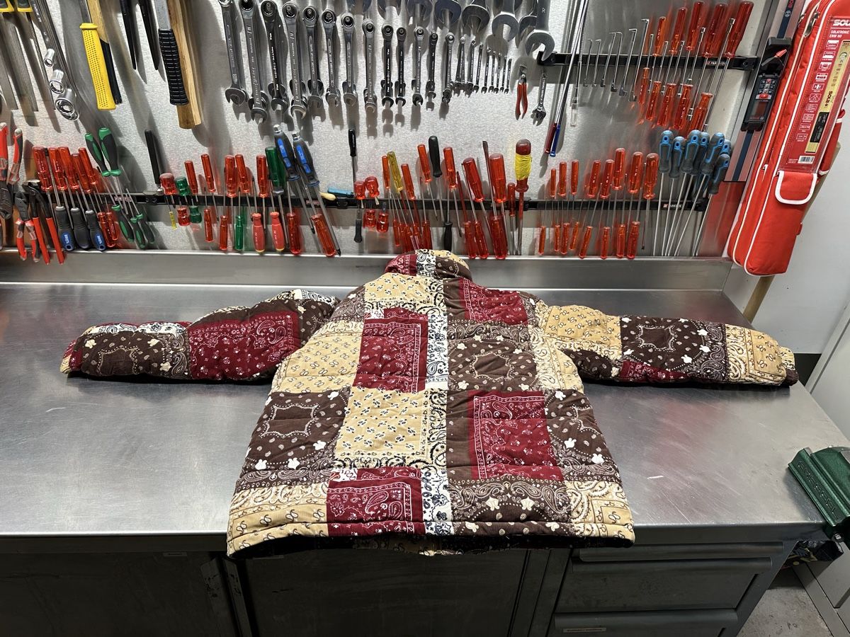 Jacken: Karl Kani Jacke Bandana Patchwork – Gebraucht aus Schwende von weesli