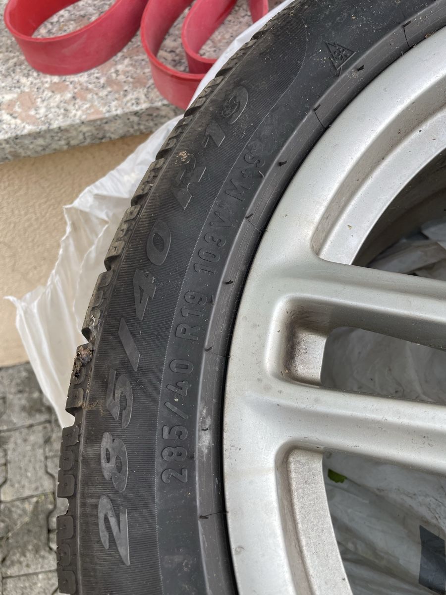 Porsche Pneus & Roues: Roues Porsche Panamera turbo  – D'occasion à Bouveret par jou_5vyy 2