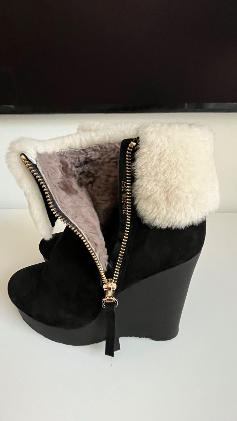 Damenschuhe: Süße Stiefel Gr.35-36 – Gebraucht aus Stäfa von Exclusive0 8