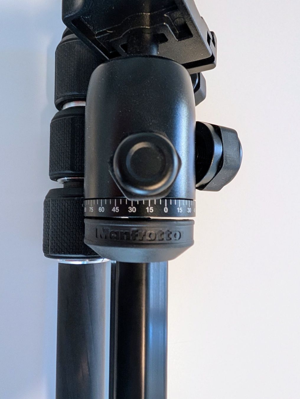 Manfrotto Trépieds & Accessoires: Manfrotto Element MII Carbon Tripod with Bluetooth Remote – D'occasion à Zürich par bobighorus 6