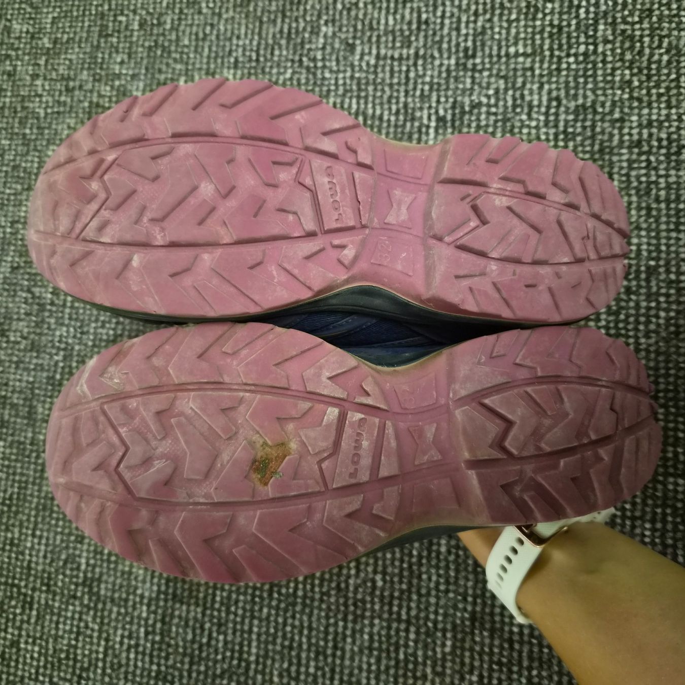 Lowa Scarpe per ragazzi: Lowa Trekkingschuhe Grösse 32 – Usato da Sarmenstorf venduto da Turischt 1