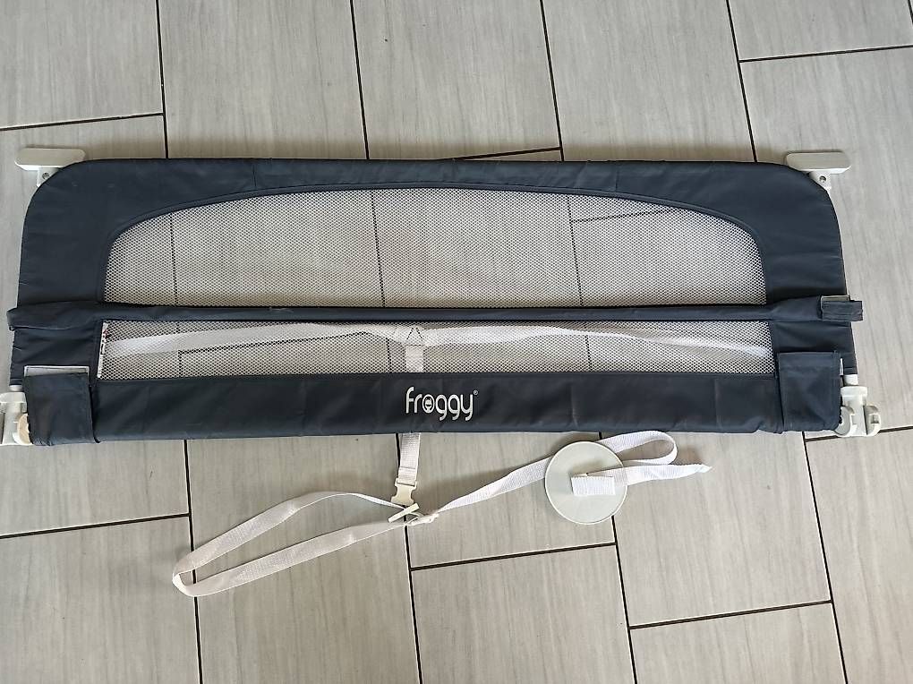 Parcs & barrières de sécurité: Ausfallschutz für Bett – D'occasion à Fehren par Flugzeug1177
