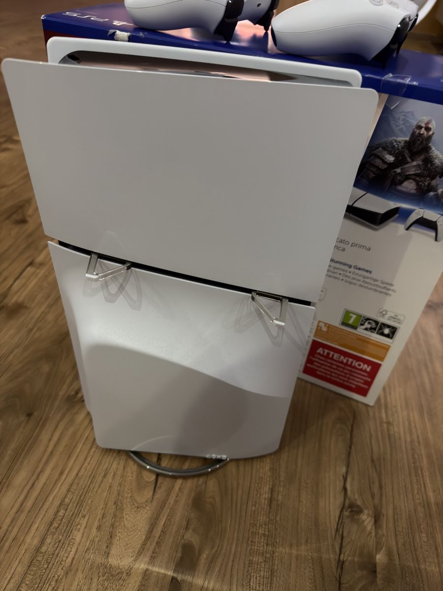Sony Consoles: Sony Playstation 5 Slim Disc Edition inkl. 2 Controller – Neuf (Voir description) à Oftringen par HaMi91 2
