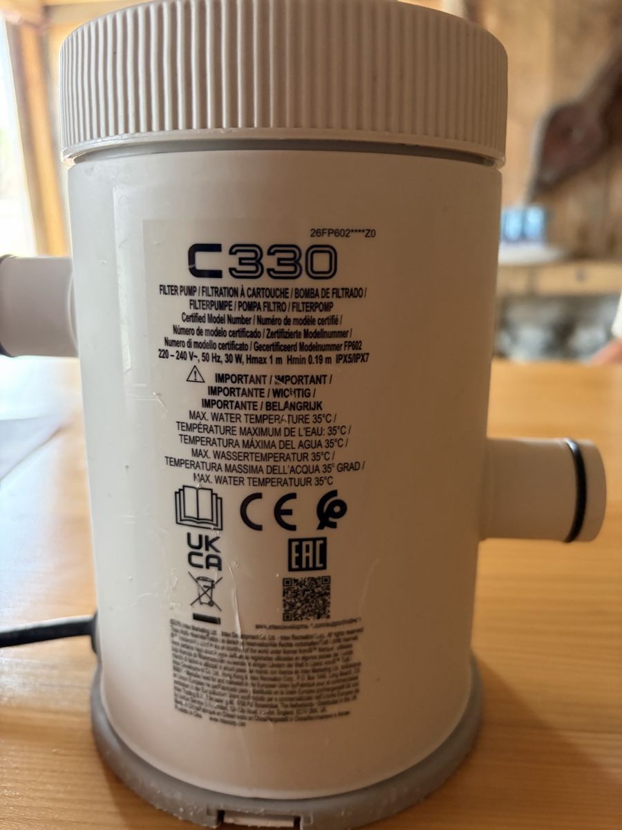 Intex Chauffage: Filterpumpe INTEX C330 mit Filterkartusche gebraucht – D'occasion à Hendschiken par mst_1979 3