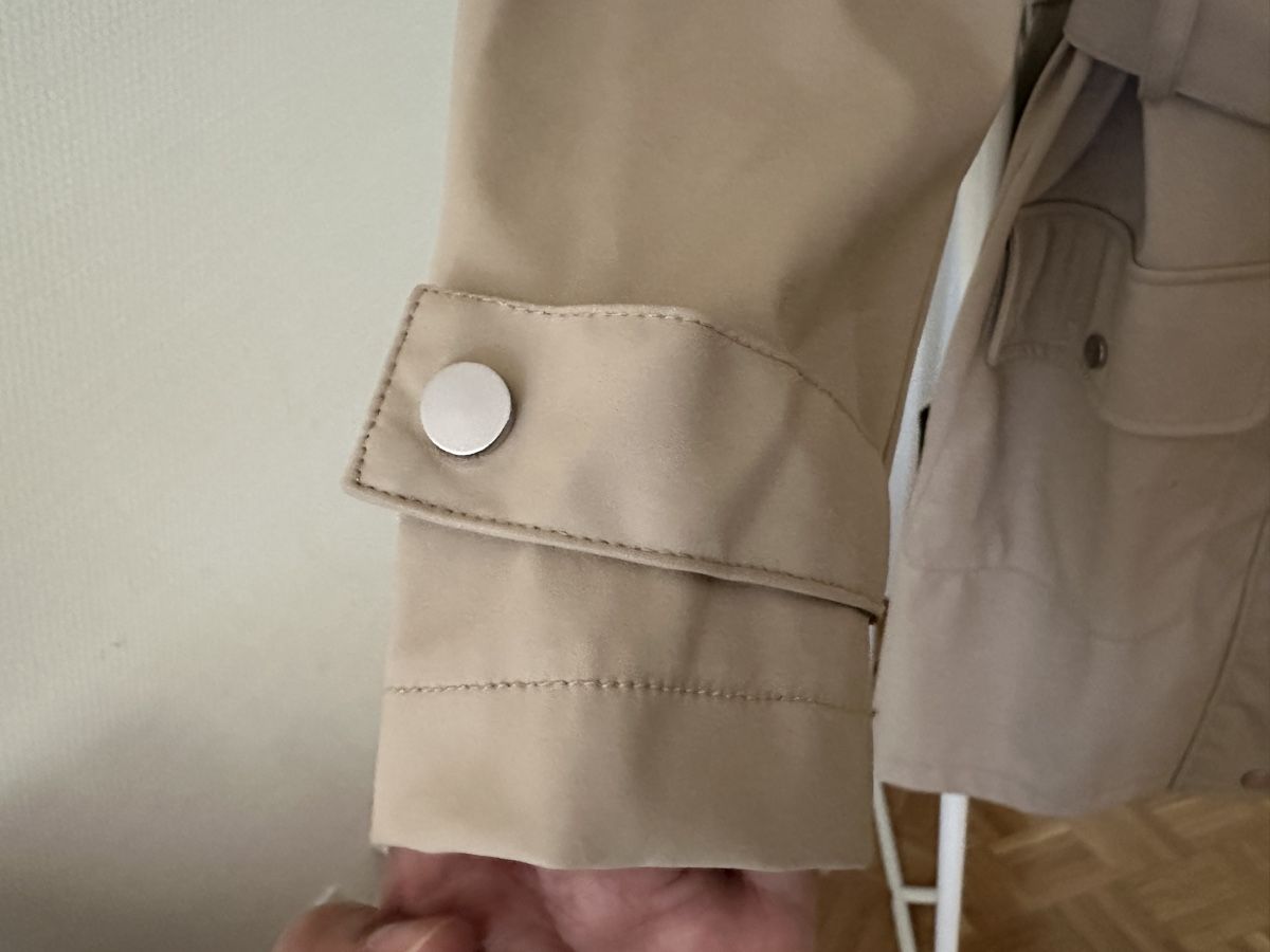 Dorothy Perkins Mäntel: Dorothy Perkins Rain Coat, Size 40 petite – Gebraucht aus Genève von Good_finds 2