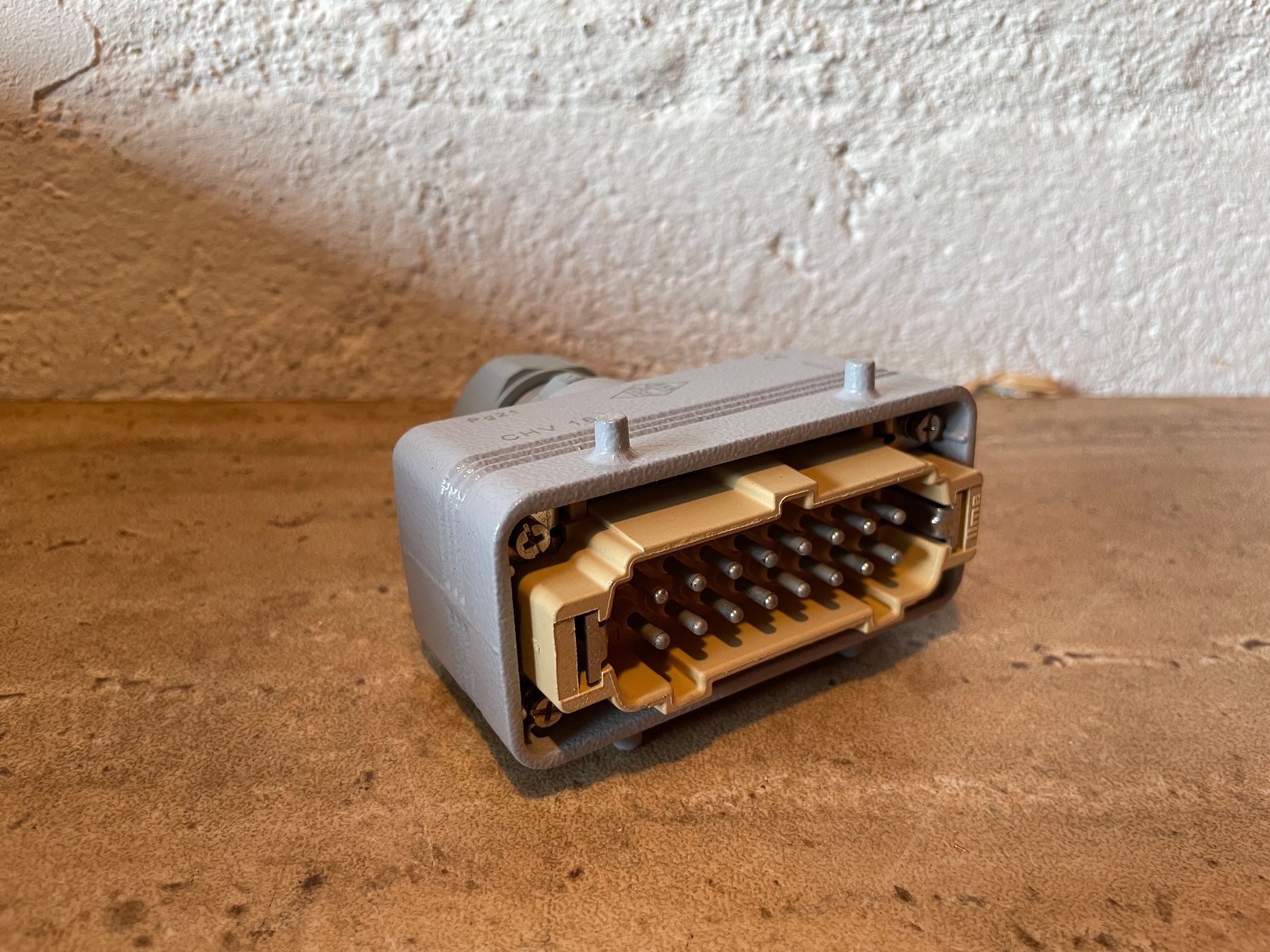 Spine: ILME Stecker 16Pol – Usato da Ehrendingen venduto da Cyrilf99