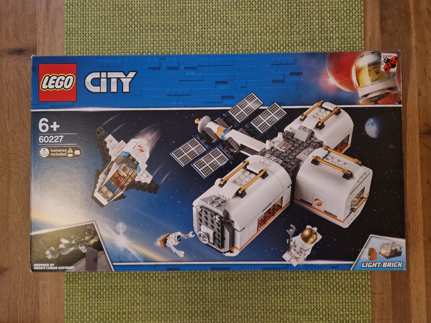 Lego Kit di costruzioni: LEGO CITY 60227💙 Mond Station – Usato da Rupperswil venduto da lenzburg02