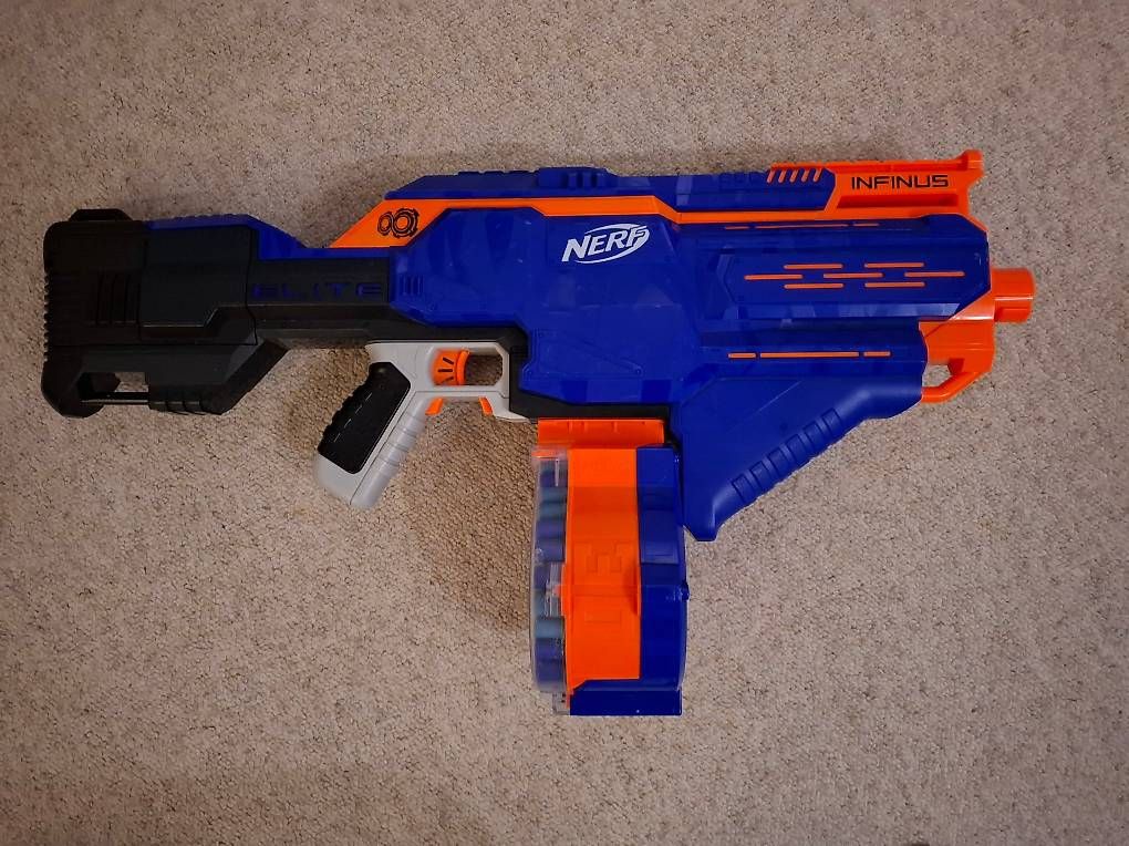 Jouets: Nerf Infinus – D'occasion à Halten par Mutzji