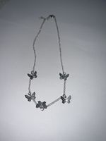 Collier argenté papillons 🦋 élégant