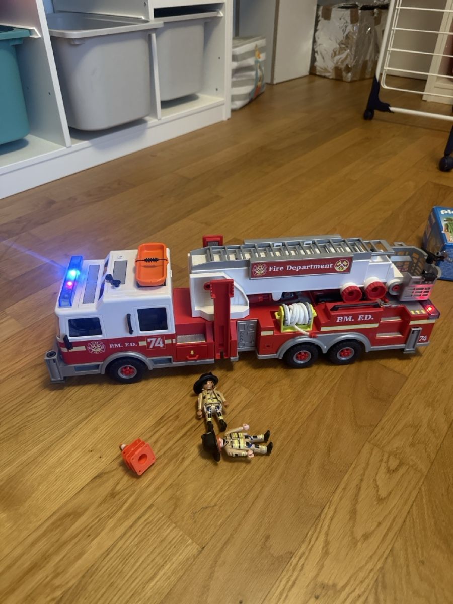 Playmobil Giocattoli: Playmobil Feuerwehrauto – Usato da Sirnach venduto da Maikaefer78 2