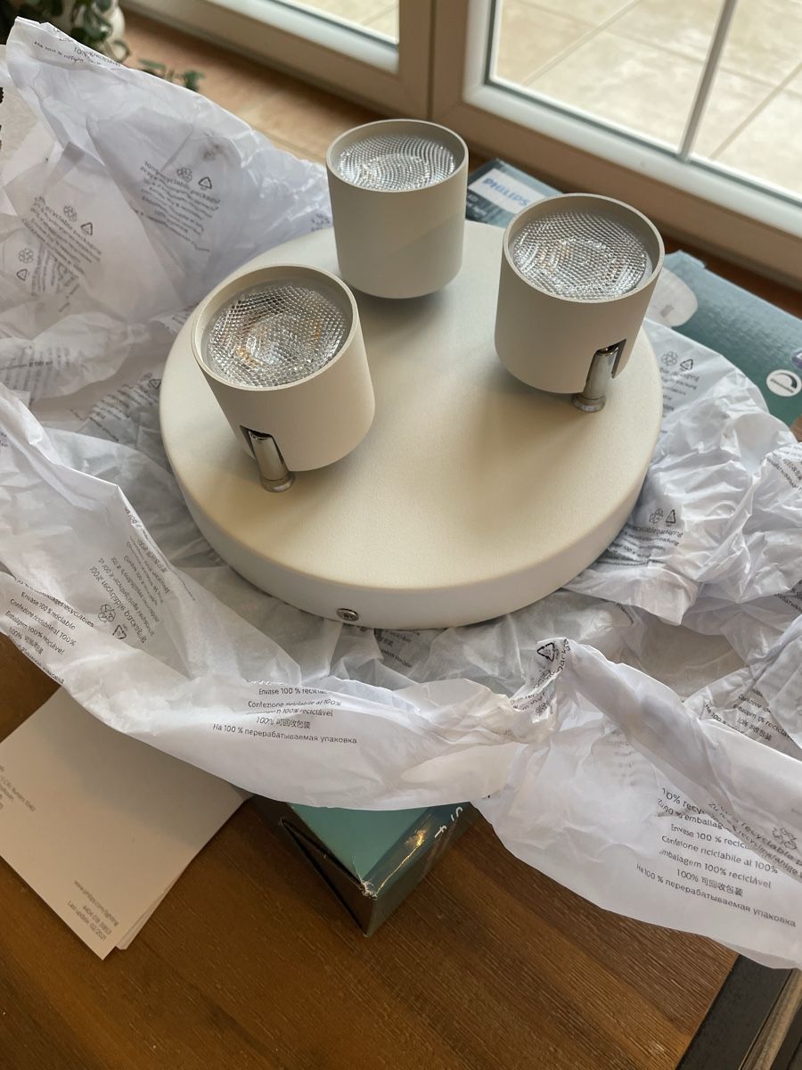 Philips Kronleuchter & Deckenlampen: Deckenlampe Phillips LED Spot Light – Neu und originalverpackt aus Reinach BL von karina123456 2