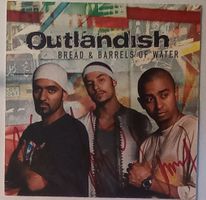 Outlandish Autogramm signiert CD-Booklet 12x12cm