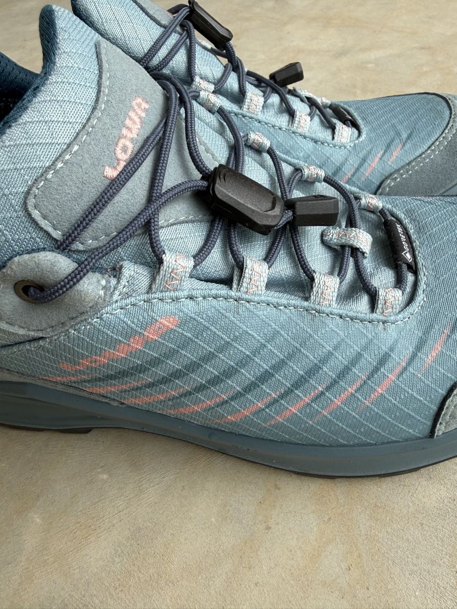 Lowa Chaussures filles: Trekkingschuhe Lowa Gr. 38 – D'occasion à Weinfelden par ipe_m6nd 1