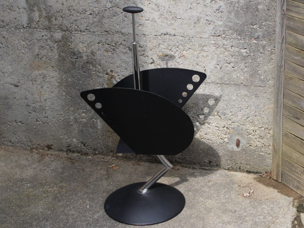 Altro per la casa: ZEITUNGSSTÄNDER  CHROM + SCHWARZ DESIGNER VINTAGESTIL – Usato da Wauwil venduto da Pneuedy