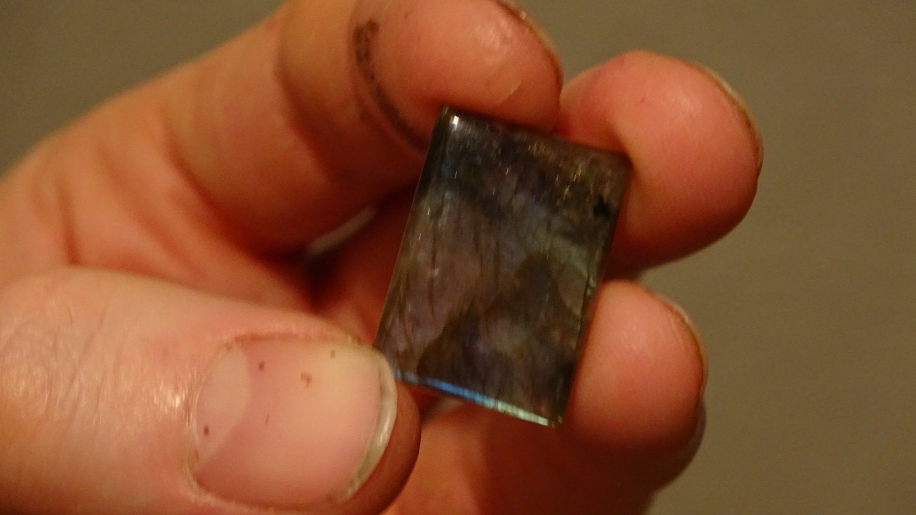 Pietre preziose: 17 ct Labradorite - 22 x 16 x 4.5 – Nuovo (secondo la descrizione) da Bévilard venduto da Yougems 1
