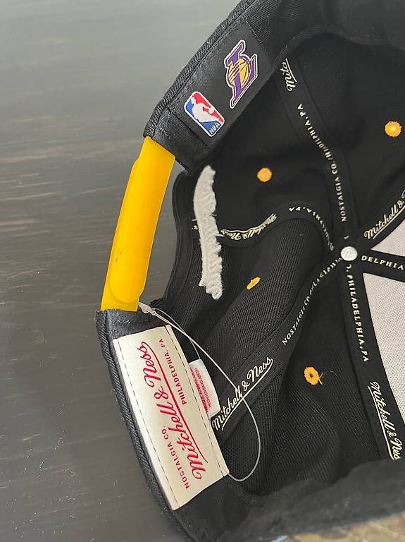 Copricapi, berretti & cappellini: Baseball Cap Los Angeles Lakers – Usato da Zürich venduto da cmrufer 1
