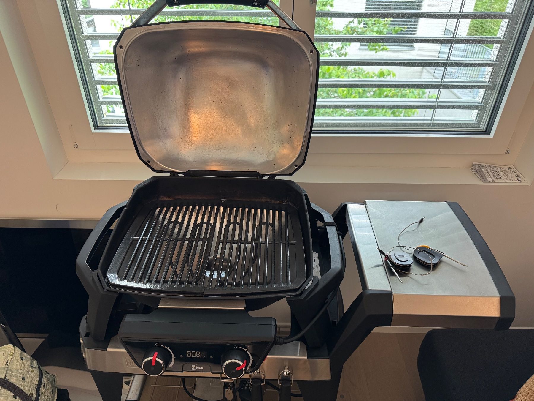 Griglie: Weber Pulse 2000W with cart – Usato da Euthal venduto da FredSZ 3