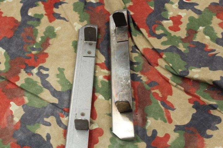 Supporti a parete: Schweizer Armee Abstandhalte – Usato da Schaffhausen venduto da aos_hv6l