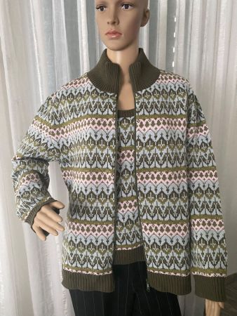 Extravagantes Jacquard Twin-Set, pastell, Gr. 48