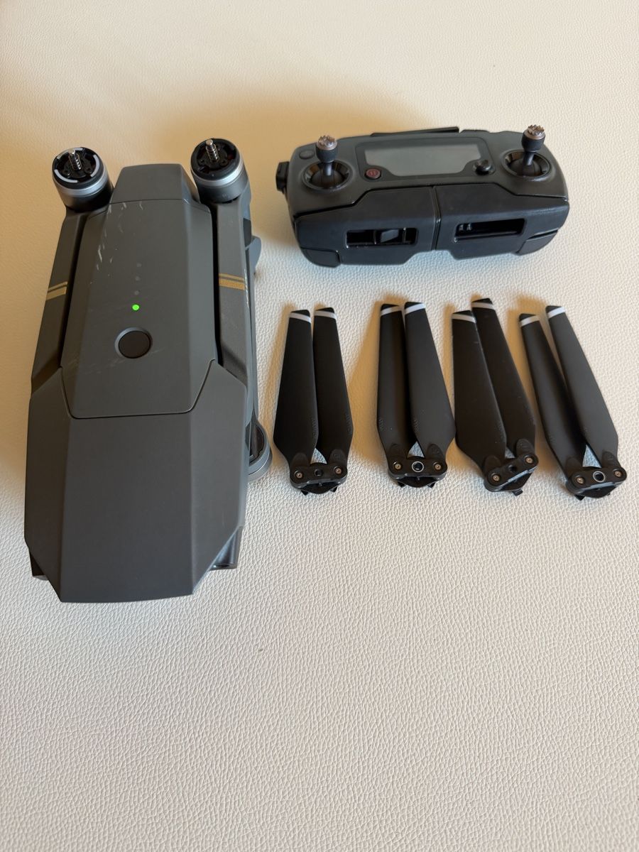 DJI Caméscopes: Drone DJI Mavic Pro avec manette et hélices – Défectueux à Bouveret par don_7r8n