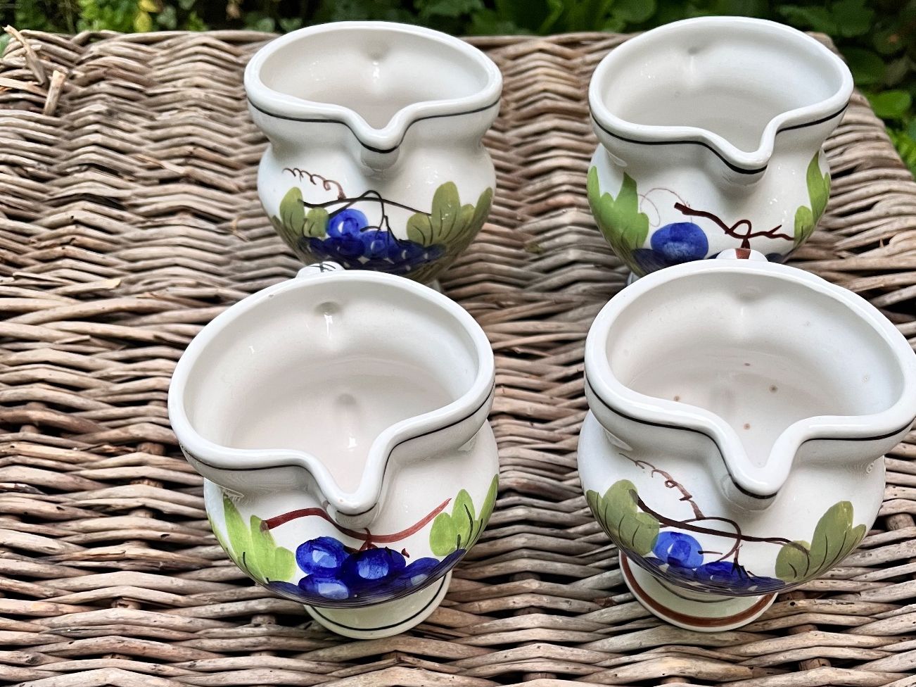 Caraffe: Alte schöne Krugles "Trauben" 4 stk – Usato da Möhlin venduto da mil_h55x 8