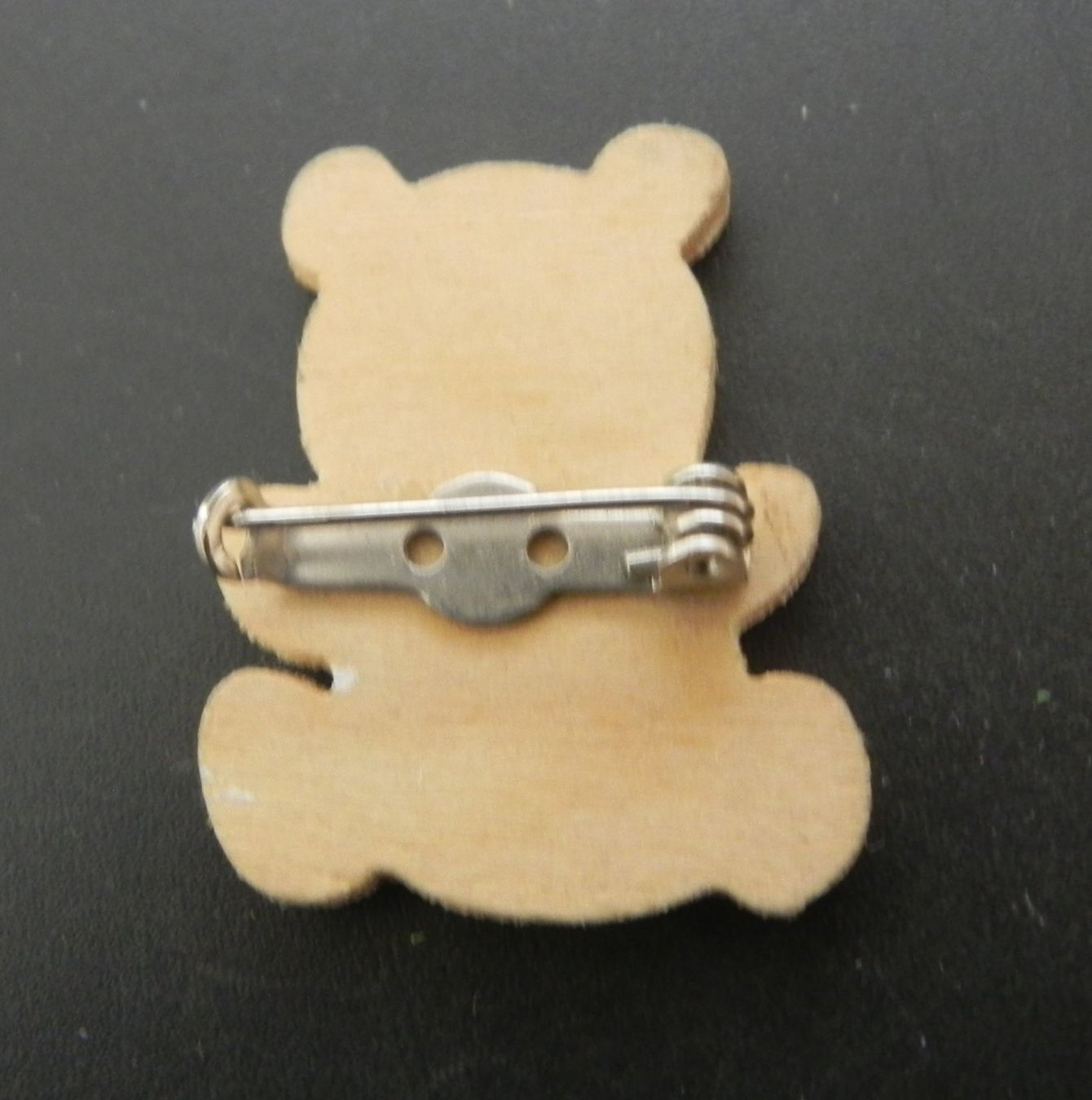 Broches & Aiguilles: Altes Holz Abzeichen Teddy Bär – D'occasion à Biel/Bienne par Gogolozi 1