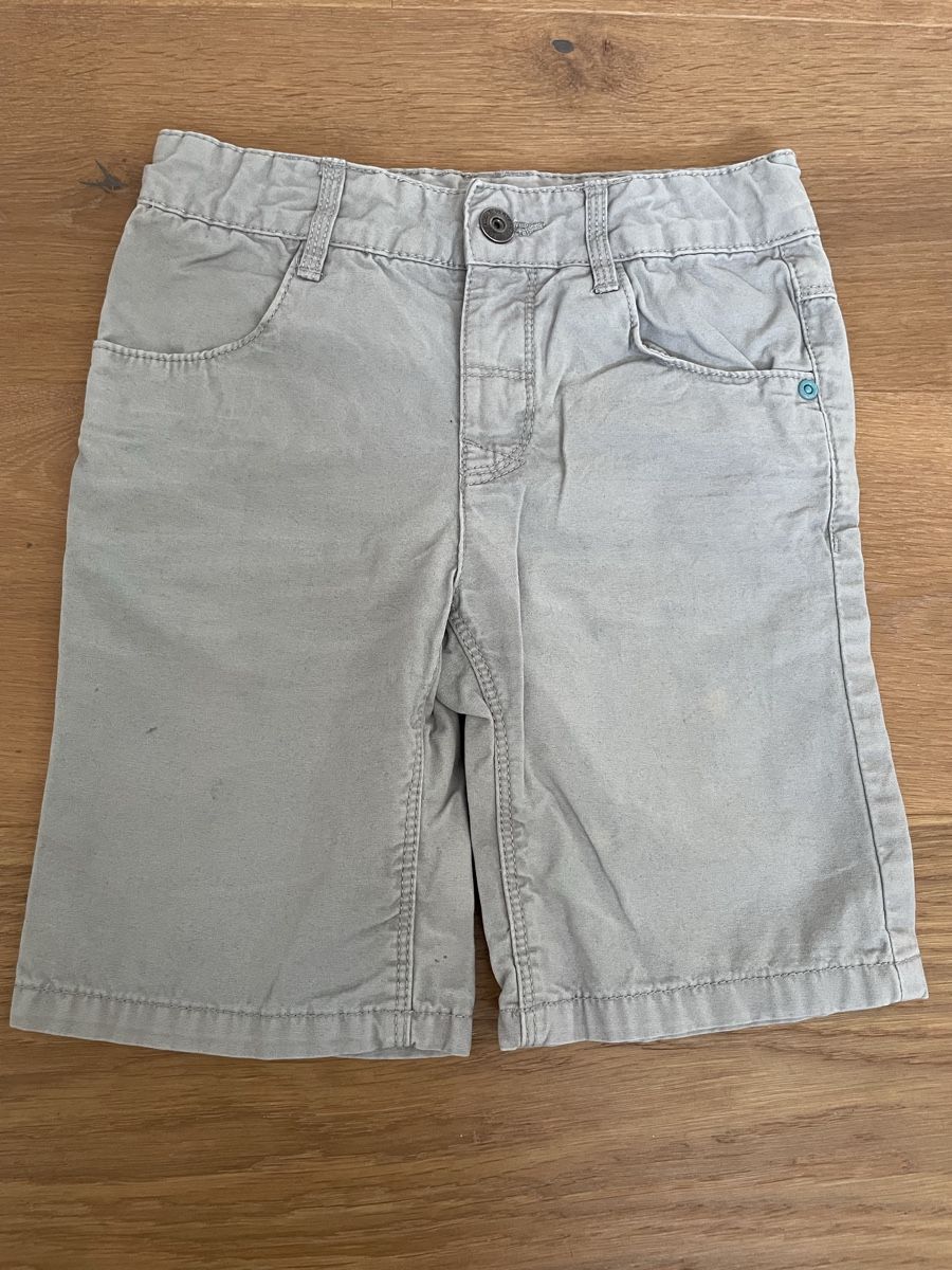 Vertbaudet Pantaloni: Kurze Hosen / Shorts – Usato da Aarwangen venduto da erd_ngx8