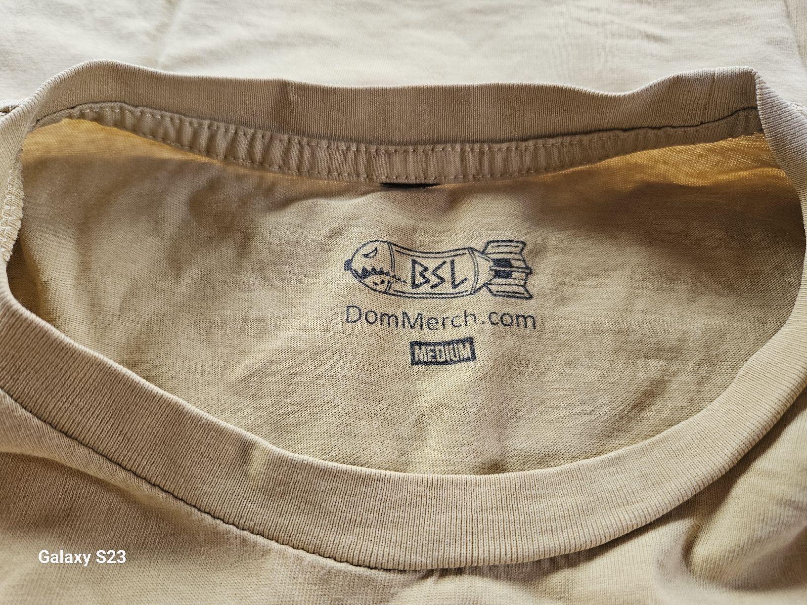 T-Shirts: BSL DomMerch T-Shirt, Grösse M – Gebraucht aus Spiez von ann_y7bb 2