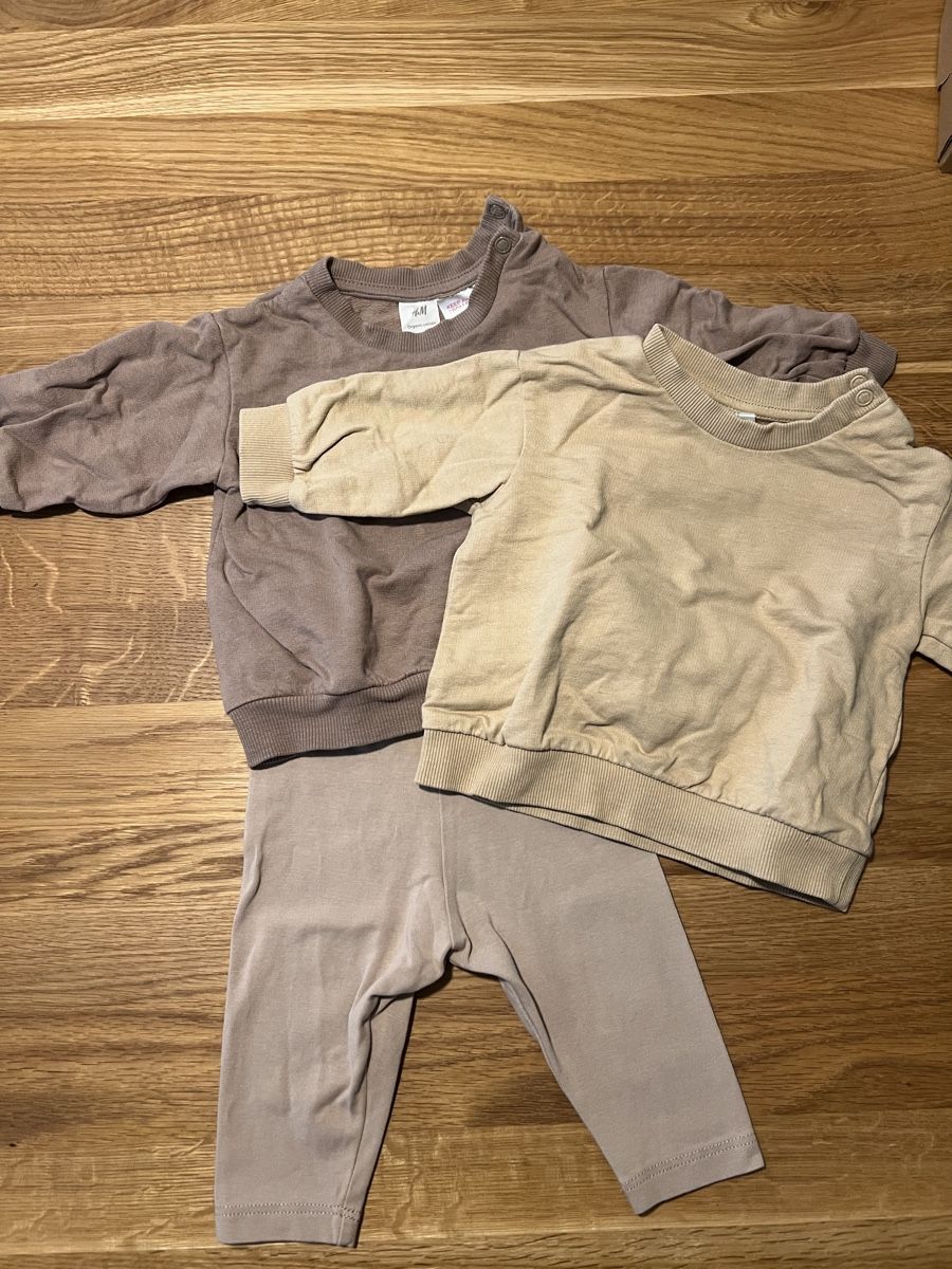 H&M Kleiderpakete & -sets: Set Baby Pullover und Leggings H&M Grösse 62 – Gebraucht aus Derendingen von Heli.u