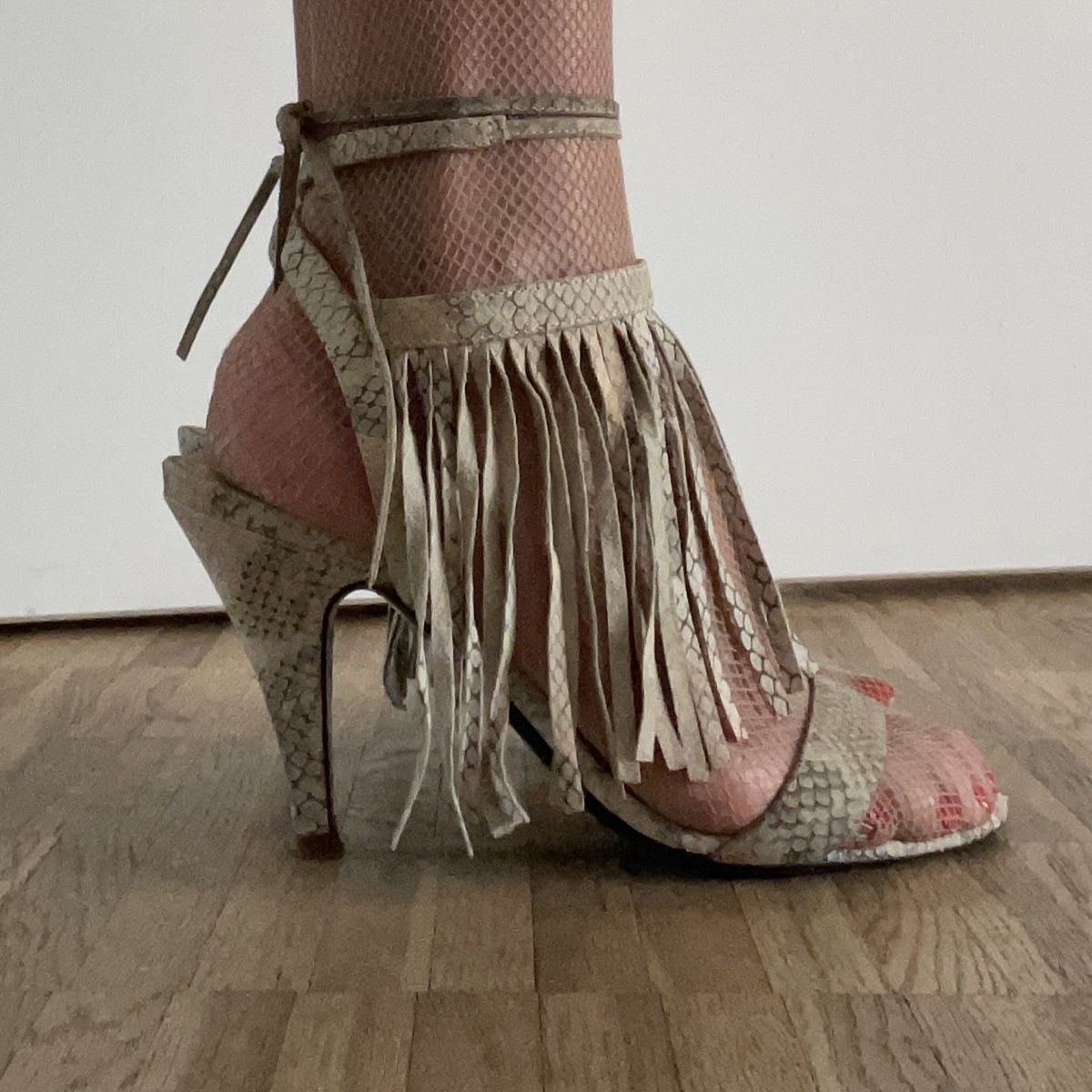 Patrizia Pepe Scarpe da donna: Patrizia Pepe Sandalen, Gr. 37 Fransen – Usato da St. Moritz venduto da cri_h9tt 1
