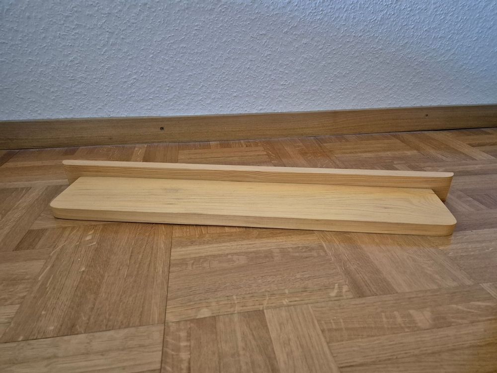 Tablard / étagère en bois (D'occasion) à Onex pour CHF 12 – avec ...