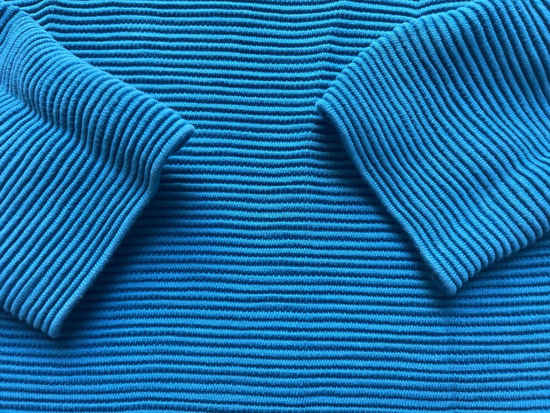 Cos Pulls & Sweat-shirts: Pull Cos – D'occasion à Genève par fyshbird 2