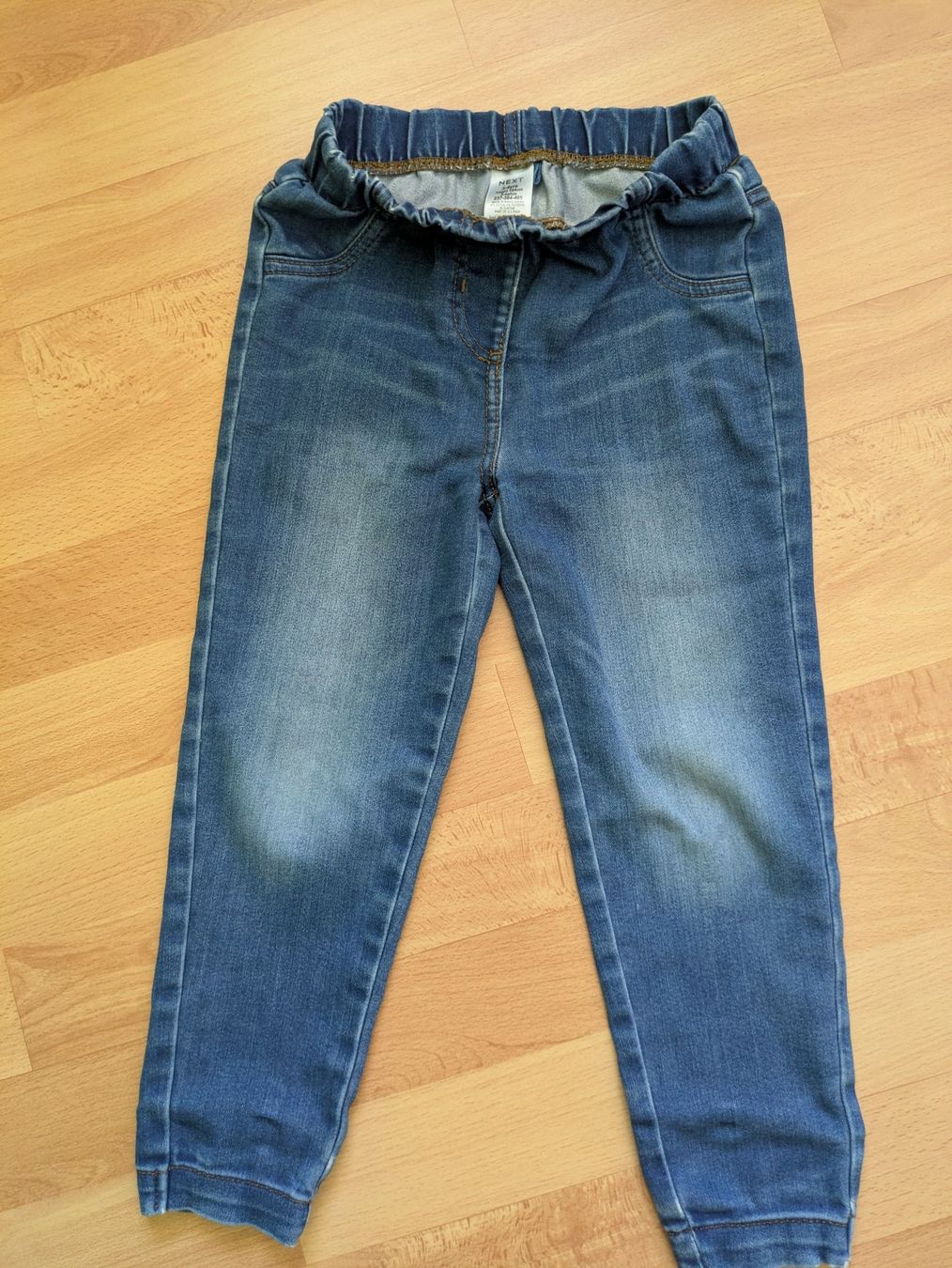 Pantaloni: NEXT Jeans Grösse 104 guter Zustand – Usato da Adlikon b. Andelfingen venduto da IlonaSp