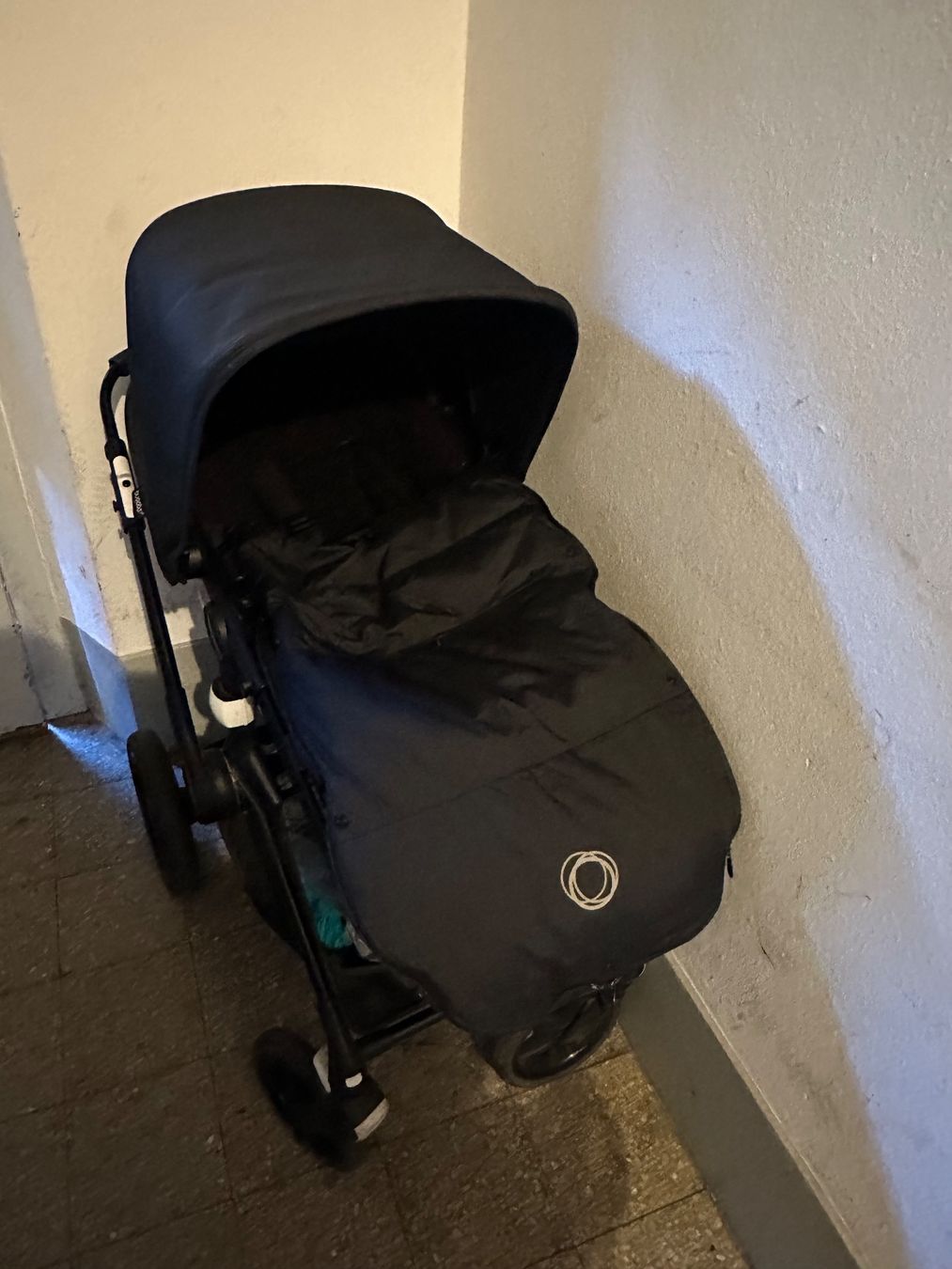 Bugaboo Carrozzine: Bugaboo Fox 3 Kinderwagen Schwarz – Usato da Bellmund venduto da Tania1990