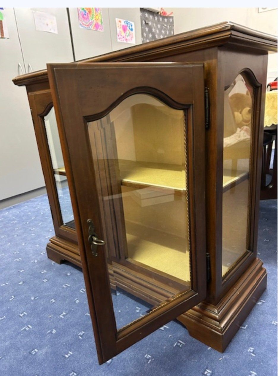 Vetrine: Vitrine Holz – Usato da Neuenhof venduto da mariah05 2
