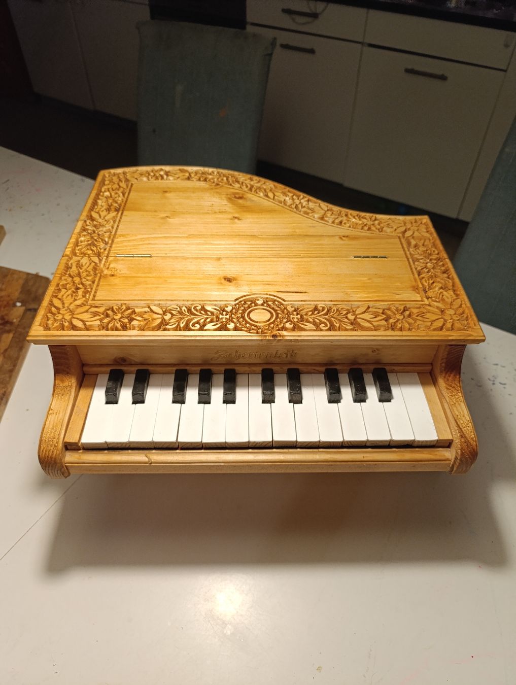 Strumenti musicali: Tastenglockenspiel, Celesta, Toy Piano  – Nuovo (secondo la descrizione) da Herisau venduto da kjs_lcs6 7